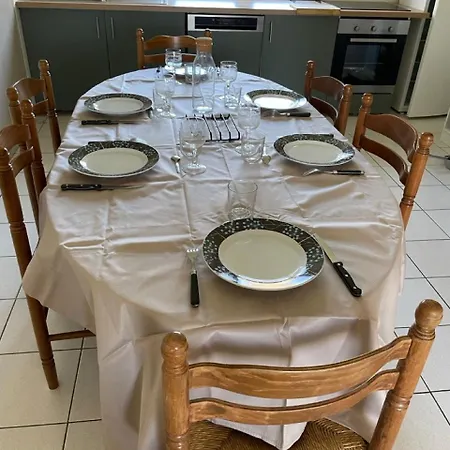 Le Beau Repaire De Jean Beaurepaire (Vendee)